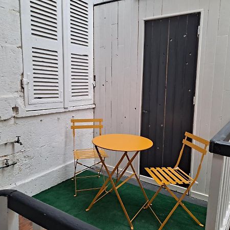 Studio Cosy Meuble, Terrasse Et Patio Pour Velo ロシュフォール エクステリア 写真