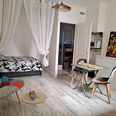 Studio Cosy Meuble, Terrasse Et Patio Pour Velo ロシュフォール エクステリア 写真